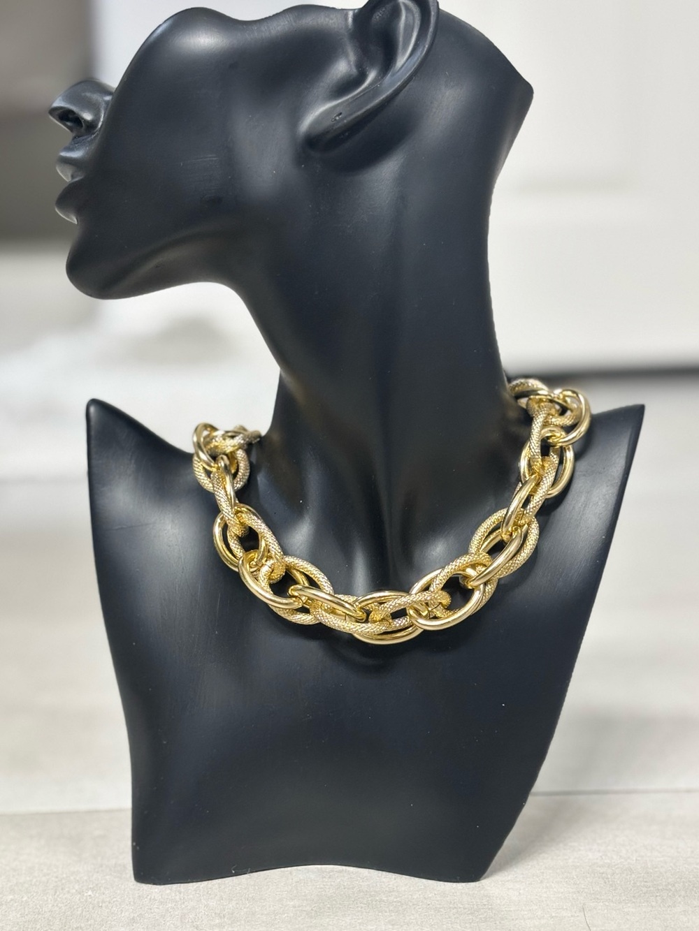 Zara Bold Textured Gold Chain Necklace - Women Jewelry - Picture 3 of 4